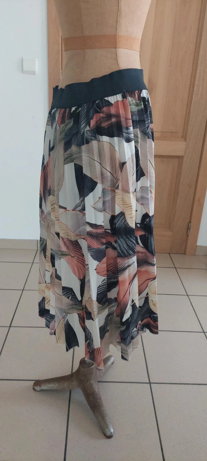 Jupe plissée midi à motif tropical Lc Waikiki - Taille 40 (L) – photo 2